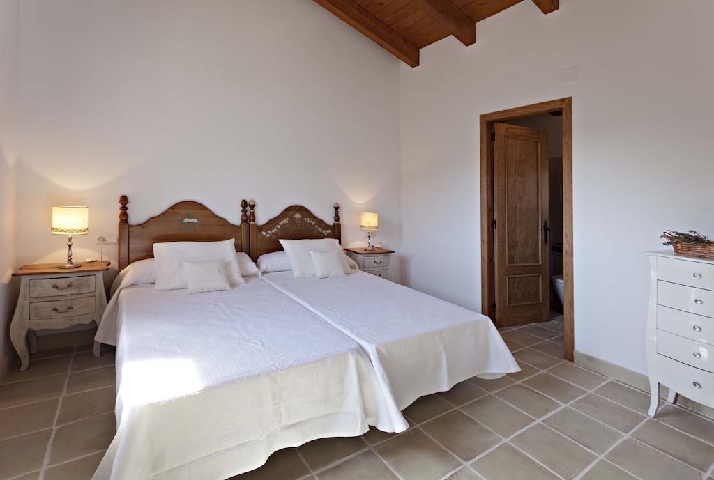 Masia Ca L'Anima Hotel La Baronia de Rialb Værelse billede